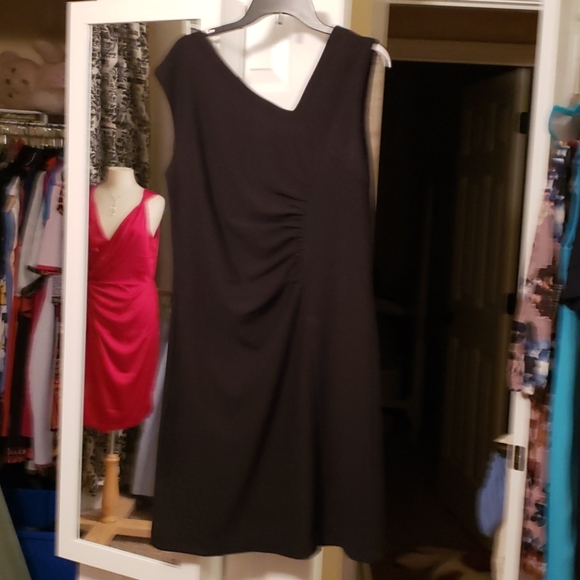 Dress - Picture 1 of 1